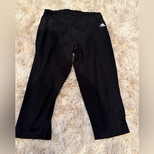 Adidas Women’s Black Capri Pants Size Large